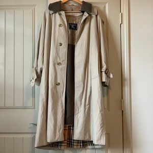 Burberrys Vintage Trench Coat - 0 Short